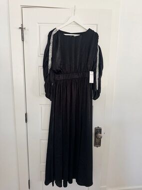 NWT Red Dress Boutique Black Maxi Dress Sequin Sleeves Black Tie Women's Medium
